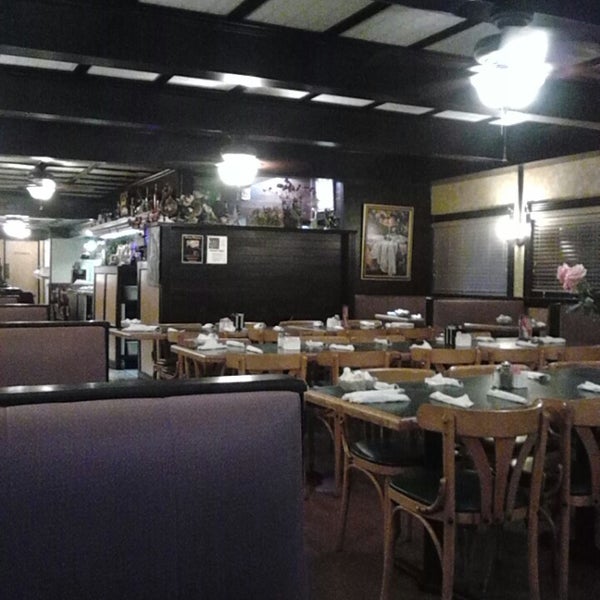 Foto tomada en Jessi&#39;s Restaurant  por Colleen S. el 7/5/2014