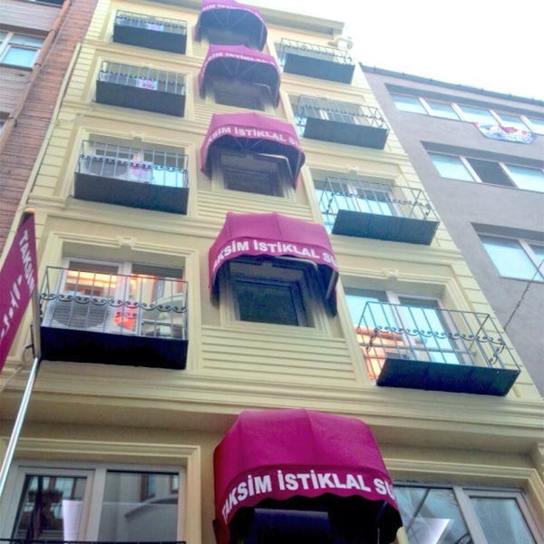 Photo taken at Taksim Istiklal Suites by Gizem ✌ on 9/7/2013