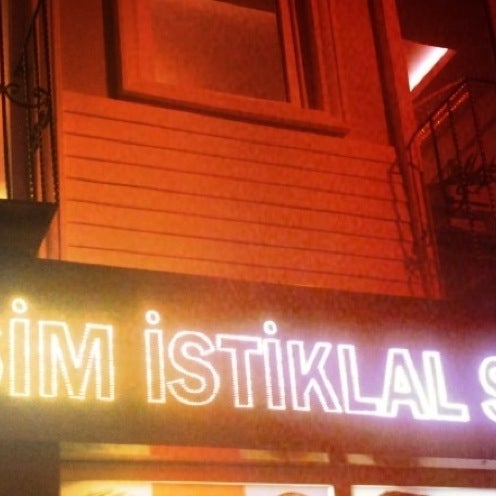 Photo taken at Taksim Istiklal Suites by Gizem ✌ on 9/5/2013