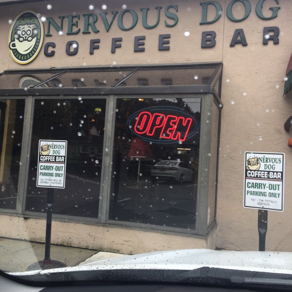 9/30/2016에 Busa &quot;B&quot;님이 Nervous Dog Coffee Bar &amp; Roaster에서 찍은 사진
