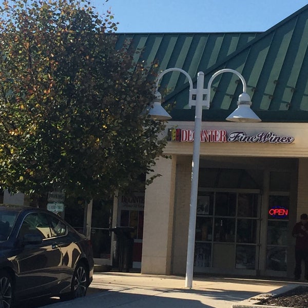 Decanter Fine Wines Wine Store in Columbia