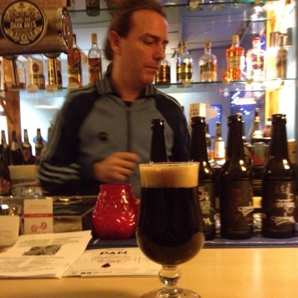 12/5/2014 tarihinde Llelou G.ziyaretçi tarafından Cervezas artesanas Hop Scotch'de çekilen fotoğraf