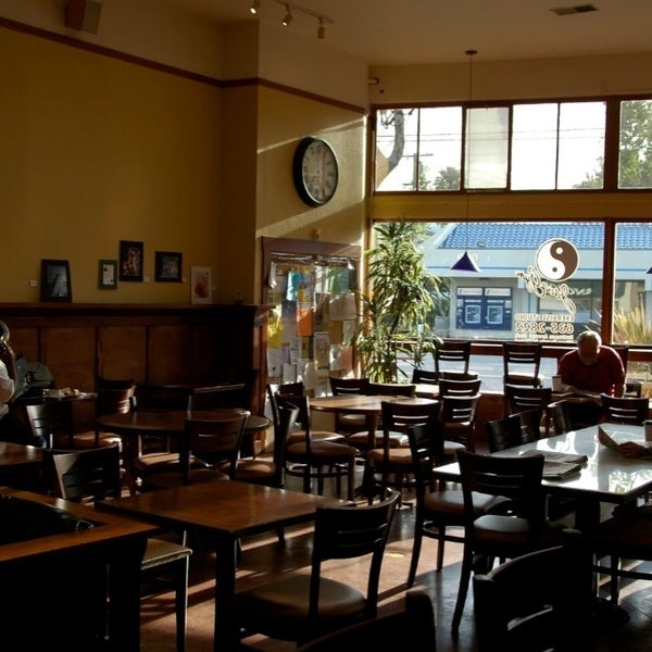รูปภาพถ่ายที่ Zocalo Coffeehouse โดย Zocalo Coffeehouse เมื่อ 7/23/2013