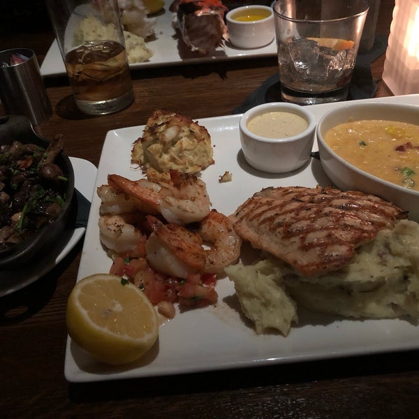 3/30/2019에 John B.님이 Devon Seafood &amp; Steak에서 찍은 사진