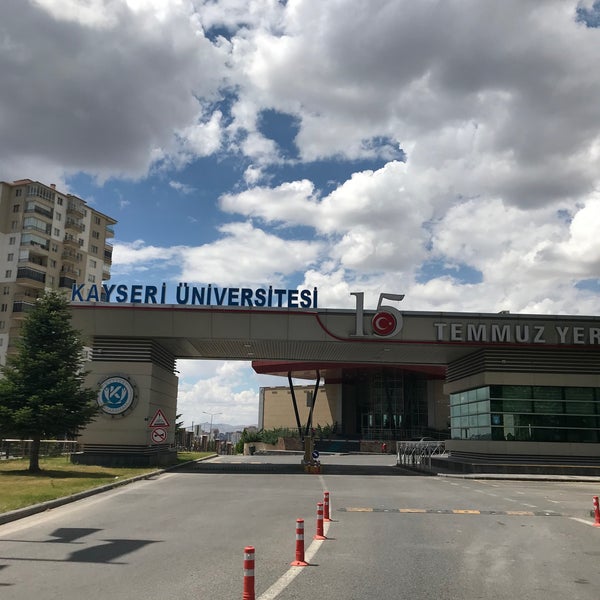 erciyes universitesi 15 temmuz yerleskesi kayseri de ogrenci merkezi
