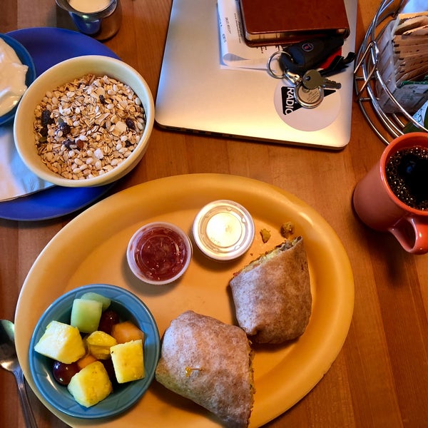 Foto tomada en Bob&#39;s Red Mill Whole Grain Store  por Jeff S. el 9/4/2018