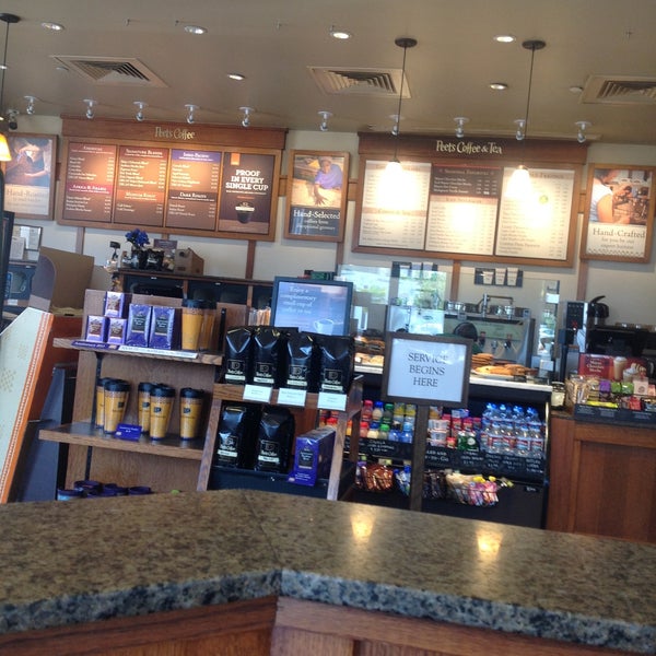 Photo taken at Peet&#39;s Coffee &amp; Tea by Cisco M. on 5/14/2013