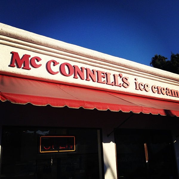 Photo taken at Mission Street Ice Cream and Yogurt - Featuring McConnell&#39;s Fine Ice Creams by Raymond F. on 9/7/2013