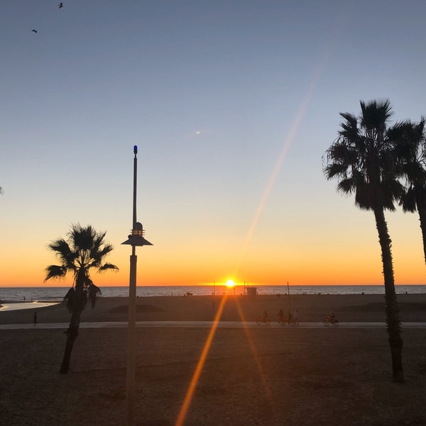 Photo taken at Shutters on the Beach by Jim R. on 12/10/2019