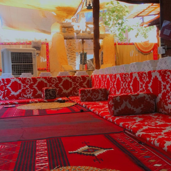 الأعلى قعدة عربية بدوية