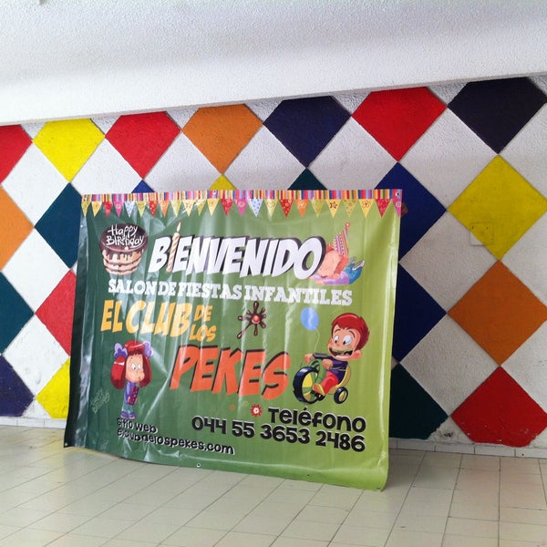 Photo prise au El Club de los Pekes par Salón de fiestas infantiles E. le4/27/2013