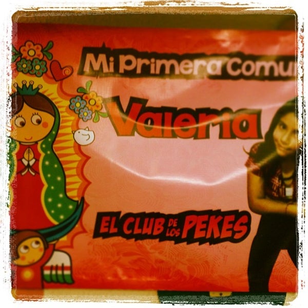 Снимок сделан в El Club de los Pekes пользователем Salón de fiestas infantiles E. 11/23/2013