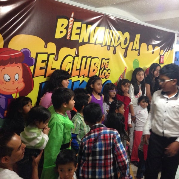 Photo taken at Salón De Fiestas Infantiles El Club de los Pekes by Salón de fiestas infantiles E. on 1/27/2014