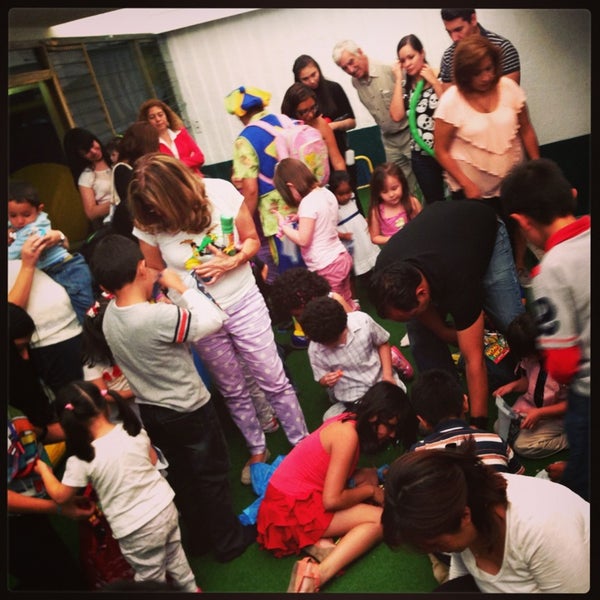 Foto tirada no(a) El Club de los Pekes por Salón de fiestas infantiles E. em 7/23/2013