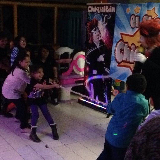 Photo taken at Salón De Fiestas Infantiles El Club de los Pekes by Salón de fiestas infantiles E. on 3/5/2014