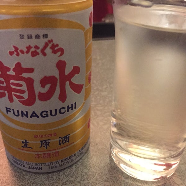 The tonkotsu broth was creamy and great. The noodles were a touch too soft for my liking, and the chashu was a tad dry. Great sake, sashimi, and karaage. Try the funaguchi sake