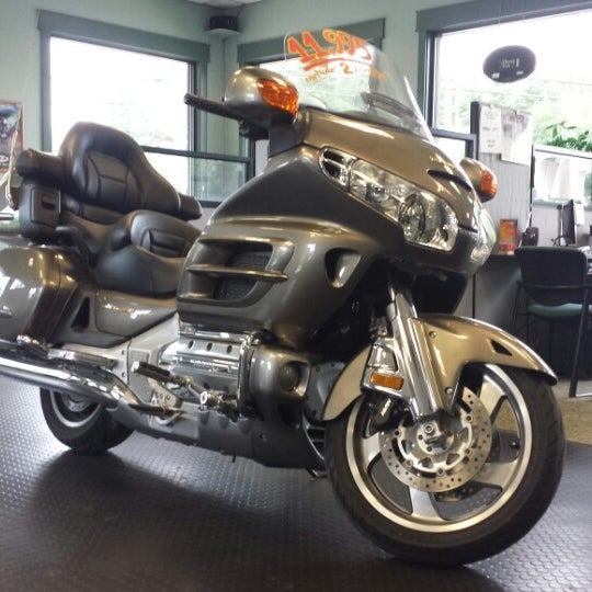 Key Auto Center of Somersworth Car Dealership