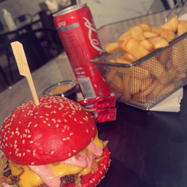 Photo taken at JOLLY BURGER by محذوف on 11/24/2020
