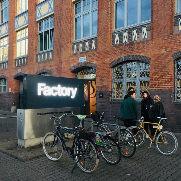 Das Foto wurde bei Factory Berlin Görlitzer Park von Dave A. am 5/9/2019 aufgenommen