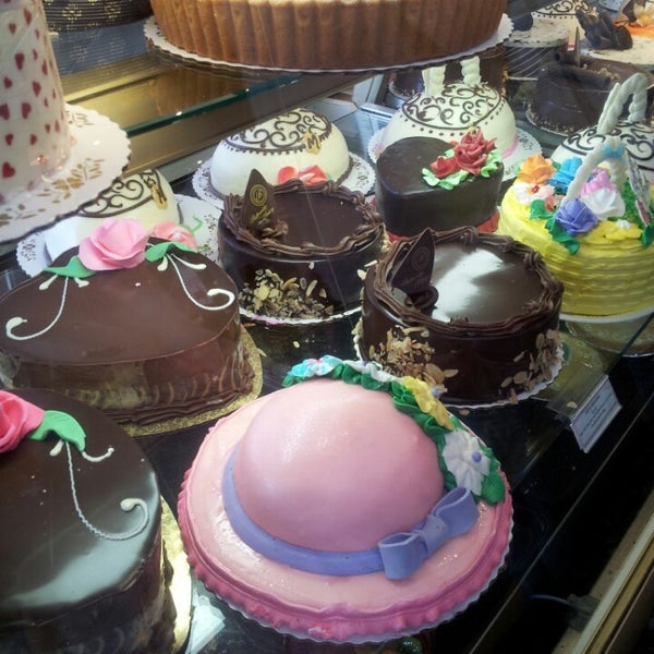Photo taken at Buttercooky Bakery by Simone T. on 5/12/2013