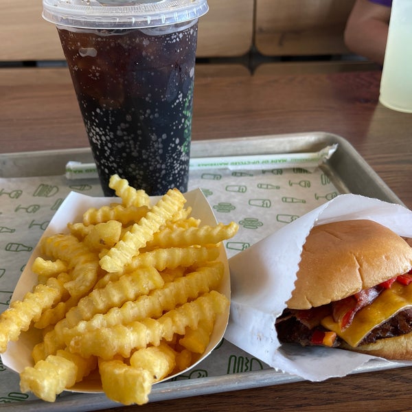 Shake Shack 1 tip from 32 visitors