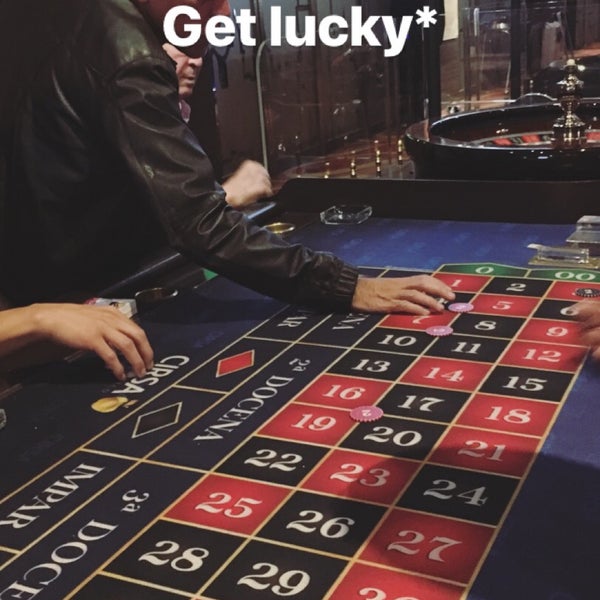 Foto scattata a Casino Life da ivanuh il 9/24/2018