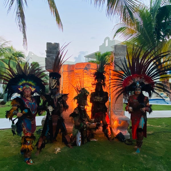 Das Foto wurde bei El Dorado Royale Spa Resort Riviera Maya von Perla T. am 3/24/2022 aufgenommen