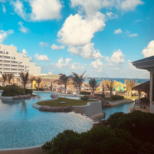 Photo taken at JW Marriott Cancun Resort &amp; Spa by Perla T. on 5/2/2022