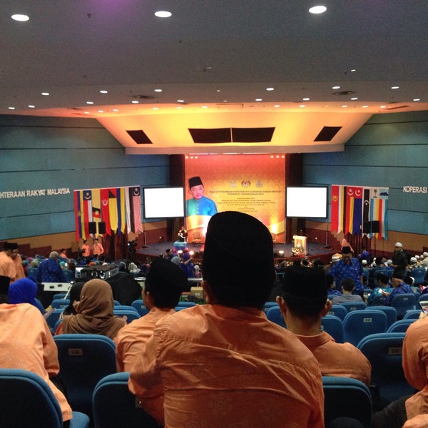 Angkatan Koperasi Kebangsaan Malaysia Berhad Petaling Jaya Selangor