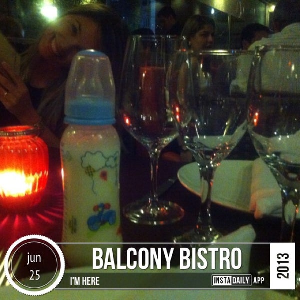 รูปภาพถ่ายที่ Balcony Bistro โดย Ticiana S. เมื่อ 6/26/2013