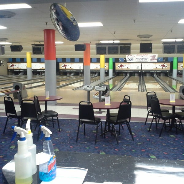 Photos at Merle Hay Lanes Merle Hay 14 tips from 846 visitors