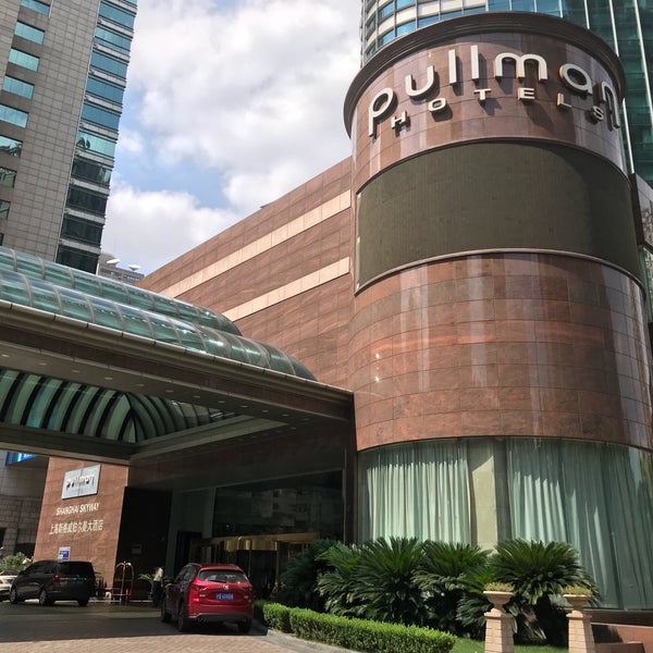 Foto tirada no(a) Pullman Shanghai Skyway Hotel por Seven H. em 7/9/2018