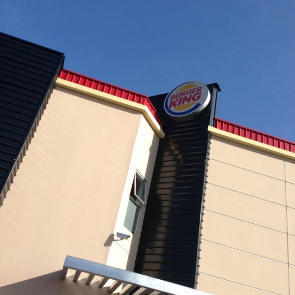 Photo taken at Burger King by ..... *. on 8/2/2013