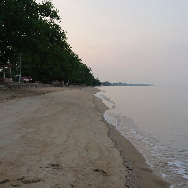 Pantai Suria Chalet 112 Visitors