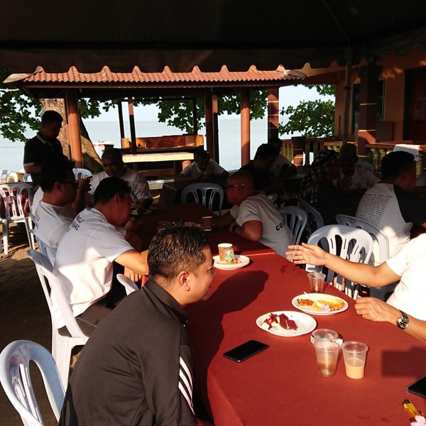 Pantai Suria Chalet 112 Visitors