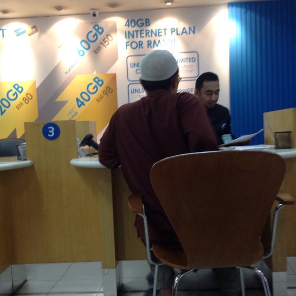 Photos At Celcom 1 Tip
