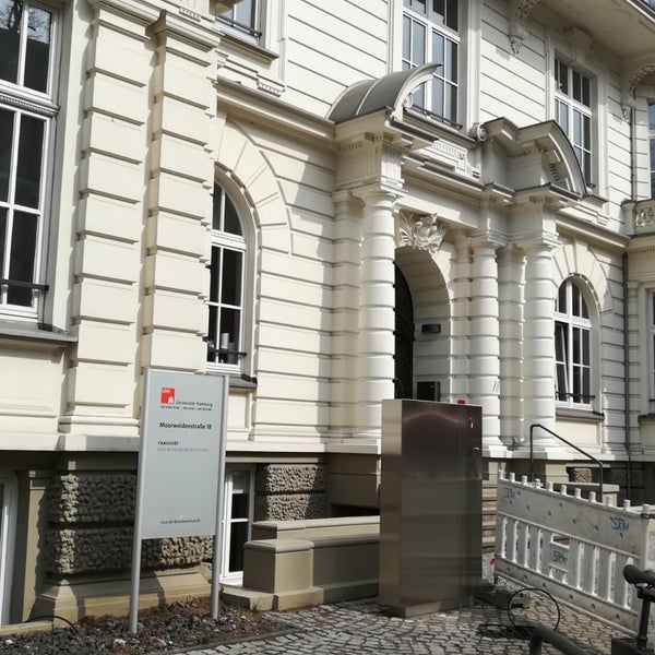Photo taken at Universität Hamburg by Patt S. on 4/16/2018