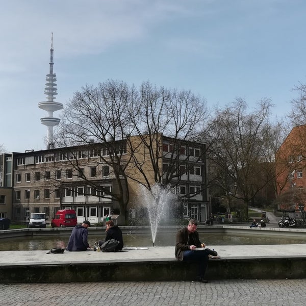 Photo prise au Universität Hamburg par Patt S. le4/16/2018