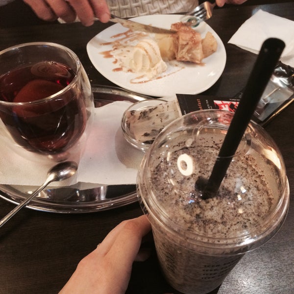 Photo taken at Coffeeshop Company by Рената on 8/4/2015