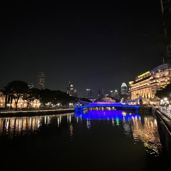 Foto diambil di Singapore River oleh mike pada 4/2/2022