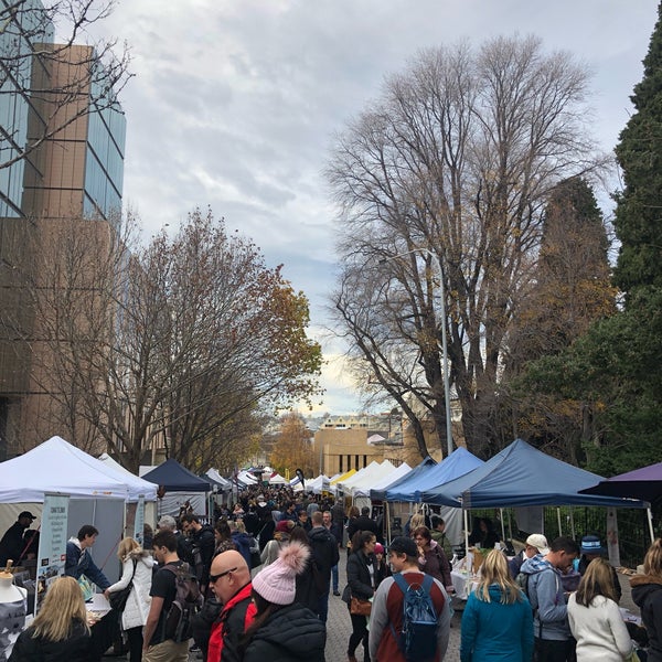 Das Foto wurde bei Salamanca Market von mike am 6/29/2019 aufgenommen