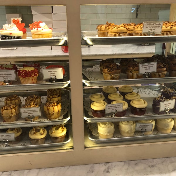 M Bakery - Fort Bonifacio에서 빵집일에서의 사진