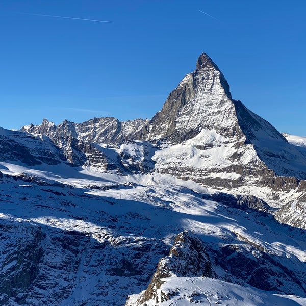 Das Foto wurde bei 3100 Kulmhotel Gornergrat Zermatt von Daniel K. am 12/22/2021 aufgenommen