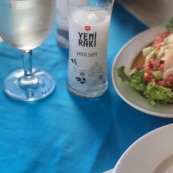 Снимок сделан в Olimpiyat Restaurant пользователем Lemi İ. 10/29/2017