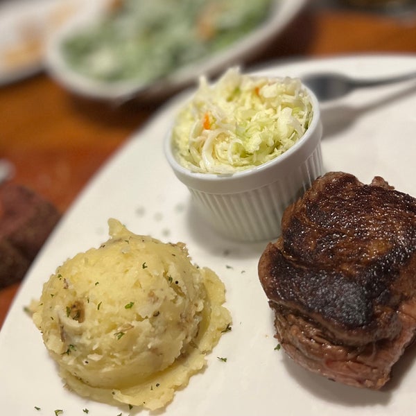 Outback Steakhouse San Lorenzo 81 tips