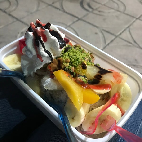 Haft Cheshmeh Ice Cream and Juice Bar بستنی و آبمیوه هفت چشمه Ice