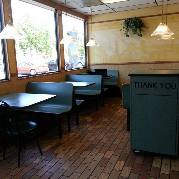 Subway Northeast Rockford, IL