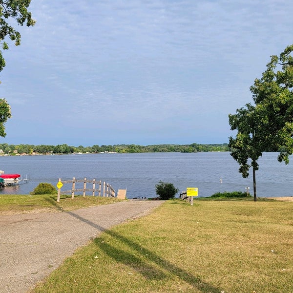 Wonder Lake Neighborhood