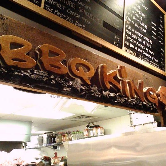 11/19/2012にKeith K.がBBQ King Smokehouseで撮った写真