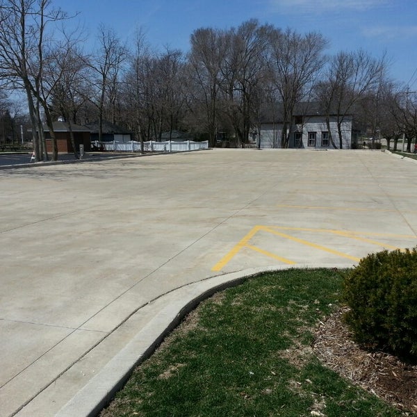 City of Crystal Lake Grant Street Lot - Crystal Lake, IL